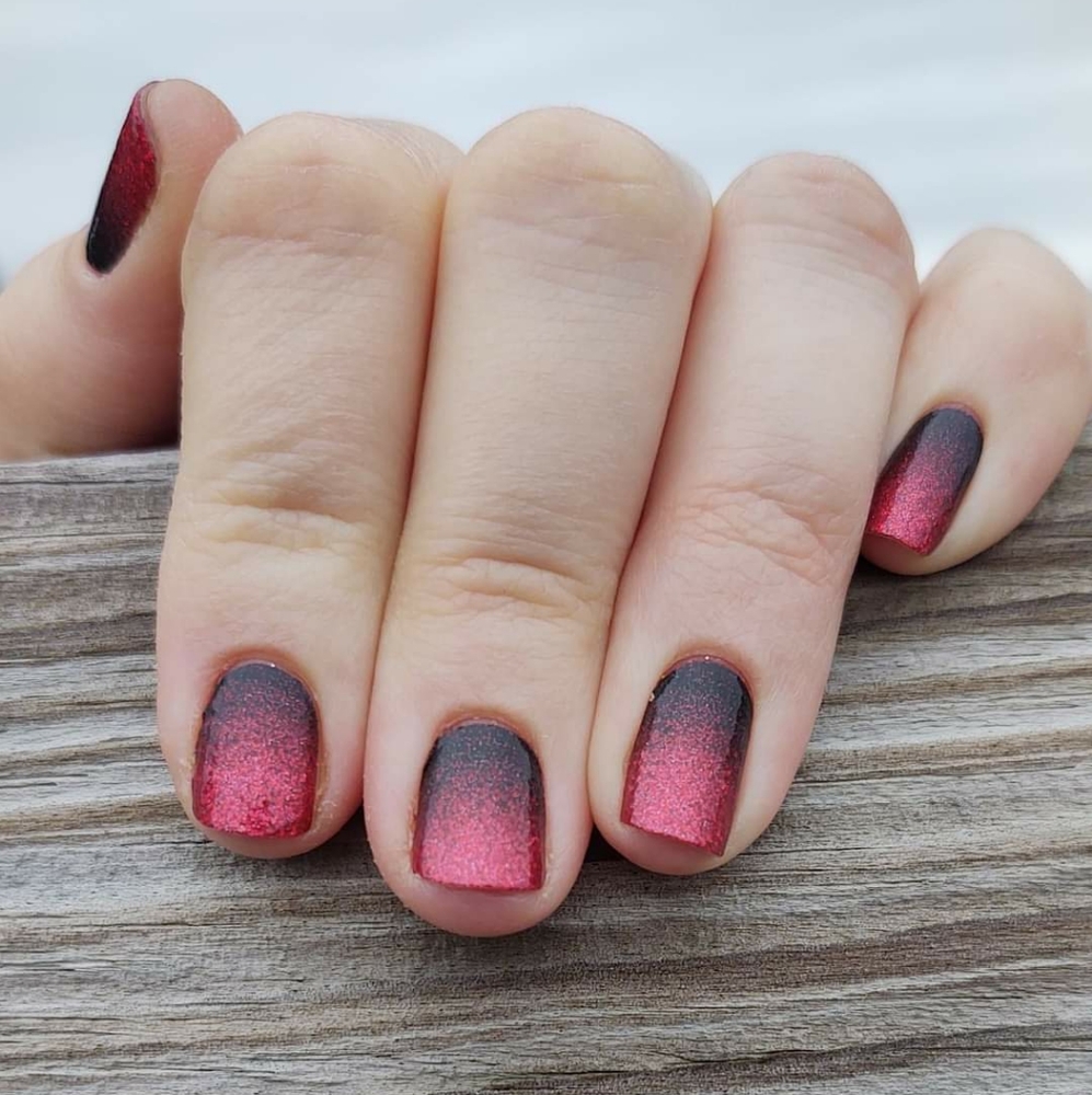 Bloody Gorgeous by Color Street